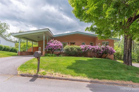 160 Leatherwood Road sold home in Town of Waynesville, Waynesville, NC