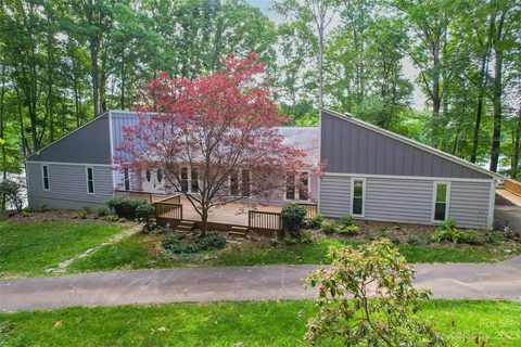 930 Baron Road