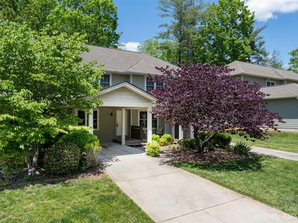 6 Pepperbrush Trail sold home in Lake Julian Trails, Arden, NC