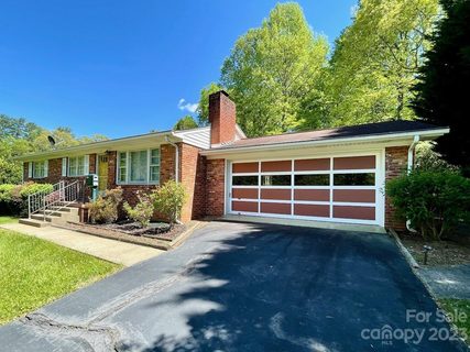 103 Pine Tree Drive sold home in Craggy View, Swannanoa, NC