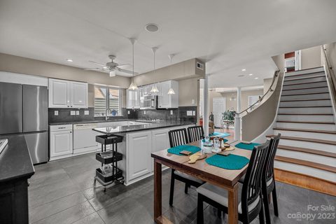 1642 Hollow Drive sold condo in Fox Ridge, Charlotte, NC