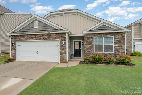 3323 Chase Forest Court sold home in Chase View, Matthews, NC