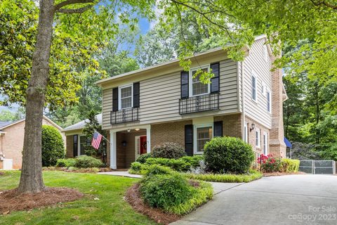 2412 Ramblewood Lane