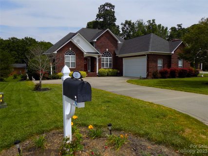 325 River Birch Circle sold home in The Woodlands, Mooresville, NC