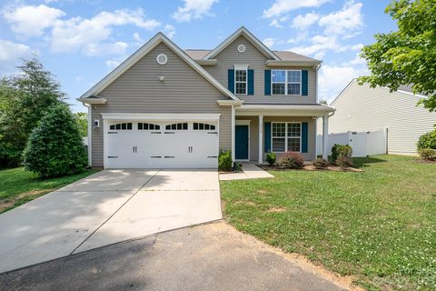 2116 Roscommon Drive sold home in Irish Downs, Clover, SC