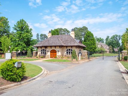 Previously sold for $285,000