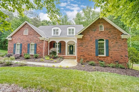 4424 Mountain Cove Drive