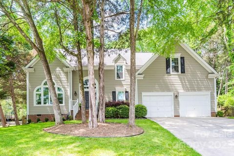 2906 Notchview Court