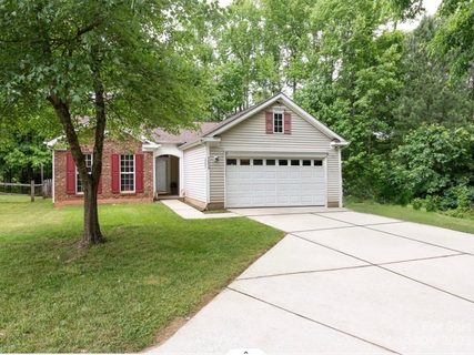 1529 Majestic Meadow Drive