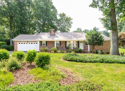 Previously sold for $415,000