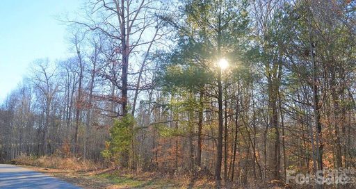163 Forest Creek Drive sold home in Forest Creek, Statesville, NC
