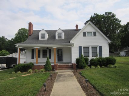 1409 Short Street