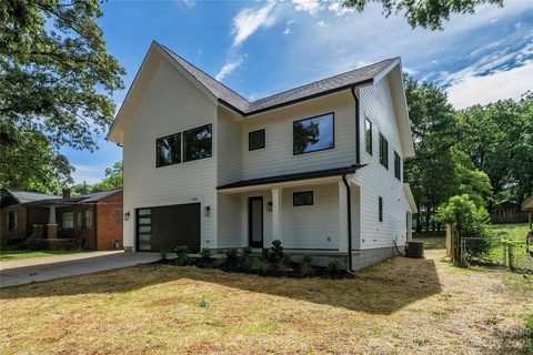 1107 Spruce Street