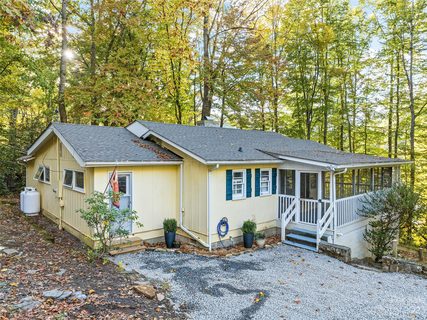 173 Lister Lane sold home in Holly Hills, Maggie Valley, NC