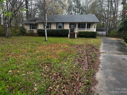 1728 Dogwood Lane