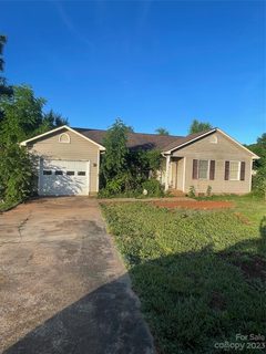 2403 Airport Road sold home in Chapel Creek, Salisbury, NC