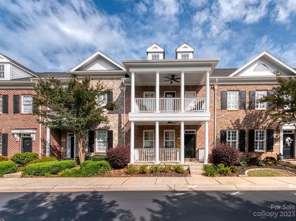 8246 Indigo Row