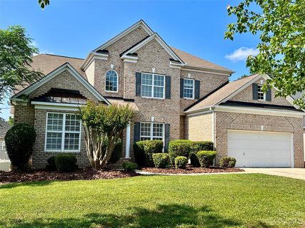 2567 Roswell Court