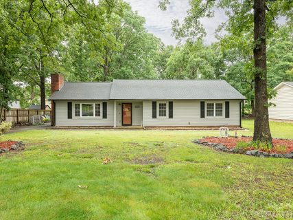 7913 Red Lantern Road