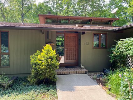 425 Paisley Circle