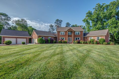 6 Island View Drive sold home in Harmon Oaks, Shelby, NC