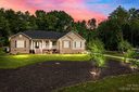 8800 Dog Leg Road sold home in Sherrills Ford, SC