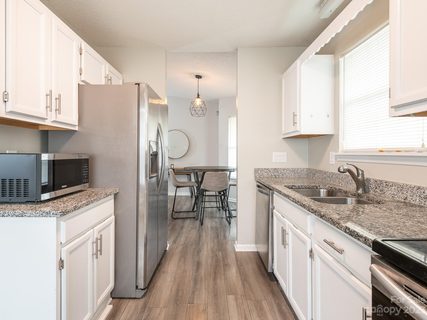 5803 Amity Springs Drive sold condo in Glenhaven at Firethorne, Charlotte, NC