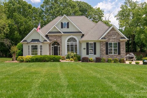 131 Gibbs Road sold home in Gibbs Cove, Mooresville, NC