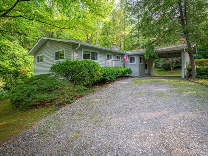 315 Melanie Lane sold home in Charmeldee Acres, Black Mountain, NC