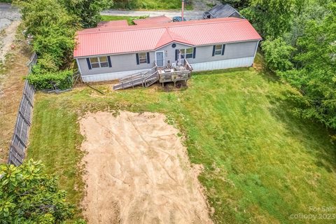 90 Fox Ridge Drive 120 sold home in Fox Ridge, Hendersonville, NC