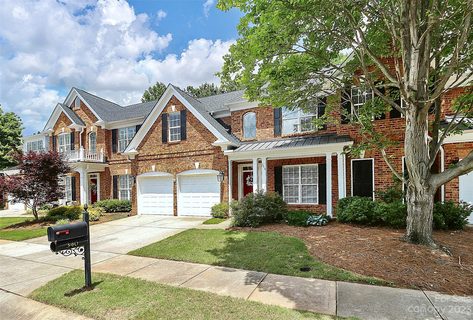 340 Robinlynn Road sold home in Avington, Matthews, NC