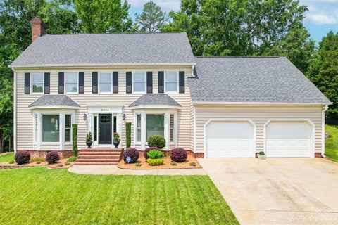 2834 Oldenway Drive sold home in Sweetwater, Charlotte, NC