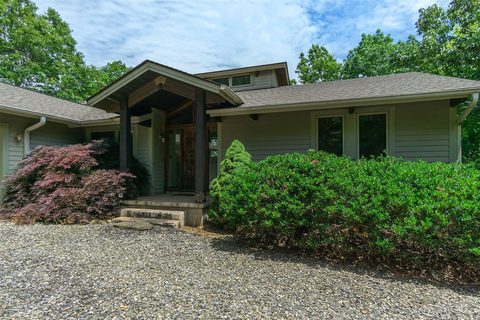 3148 Sand Branch Road sold home in Dill Trust, Black Mountain, NC