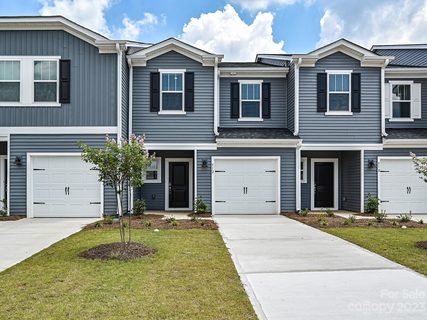512 Tayberry Lane