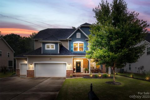 Previously sold for $640,000