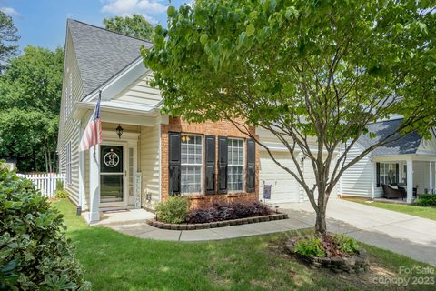 18719 Victoria Bay Drive sold home in Victoria Bay, Cornelius, NC