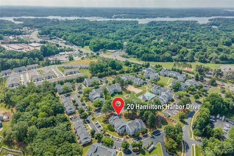 20 Hamiltons Harbor Drive 856