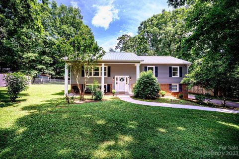 117 Windy Oaks Court sold home in Sutton Place, Lenoir, NC