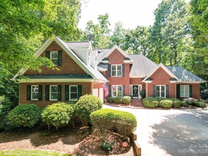 23 Tanglewood Road