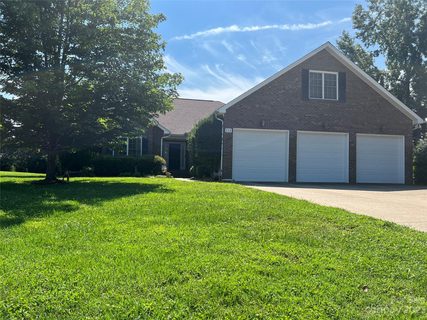 111 Buckthorn Court sold home in The Woodlands, Mooresville, NC