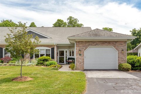 23 Country Meadows Lane sold condo in Country Meadows, Hendersonville, NC