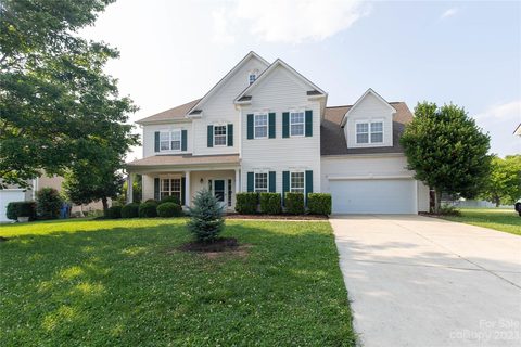 131 Lamplighter Lane