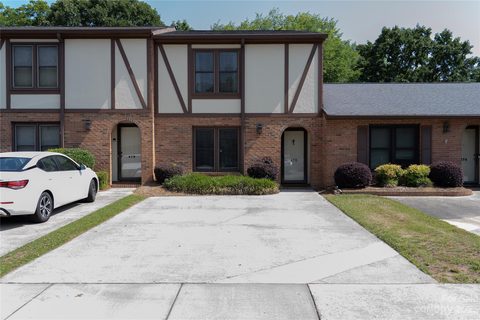 476 Camrose Circle