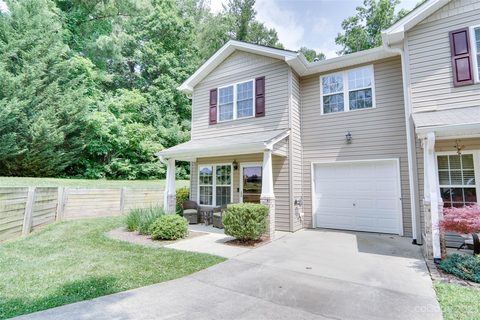 13 Macy Way