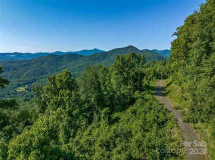 9999 28 Lovebird Lane active lot in The Summit Of Asheville, Canton, NC