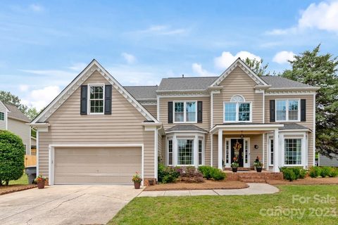 8036 Long Nook Lane sold home in Williamsburg, Charlotte, NC