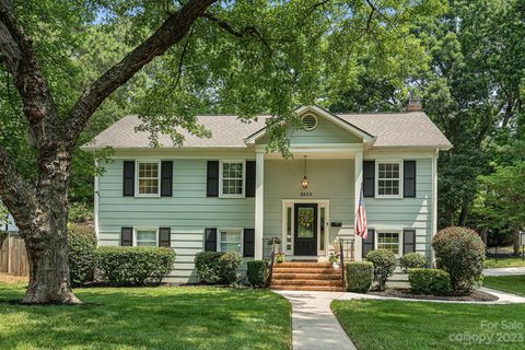 3833 Riverbend Road