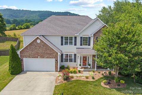 48 Woodfern Road sold home in The Cove, Fletcher, NC