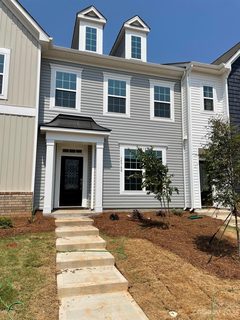 15760 Country House Street 20