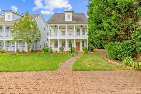 8015 Gleen Oak Lane